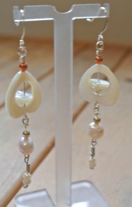 Mother of pearl and pearls earrings - DSC_0685